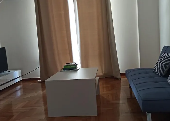 Chris\'S Athens Home In The Center Of Everything